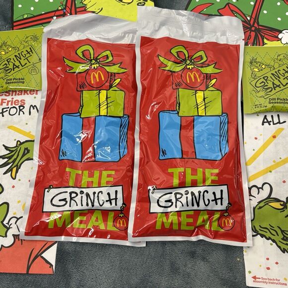 Mcdonald’s Grinch Meal 2 Unopened Socks Boxes Grinch Salt Shaker Bags 2025 - Picture 2 of 6